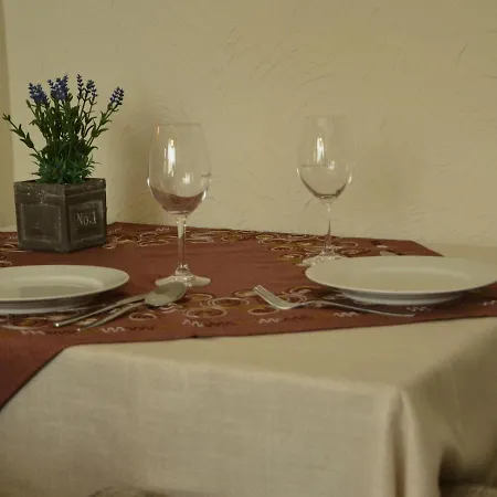 Homely In With Terrace Apartment *