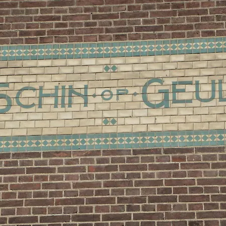 Homely In With Terrace Schin op Geul